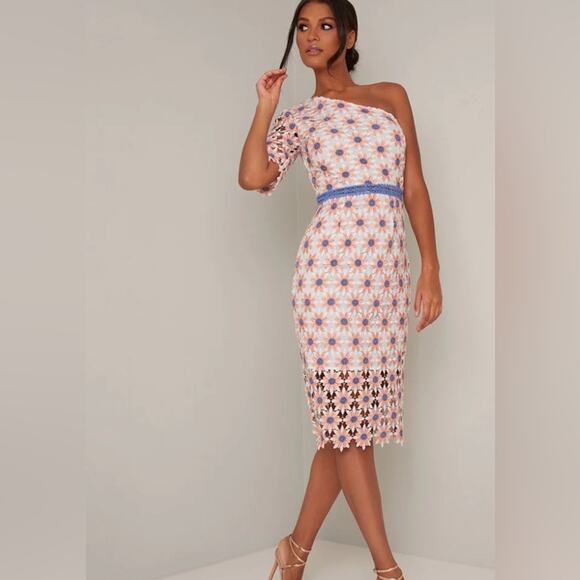 Chi Chi London Winona One Shoulder Crochet Floral Lace Dress White Size 12 NWT - Picture 5 of 15